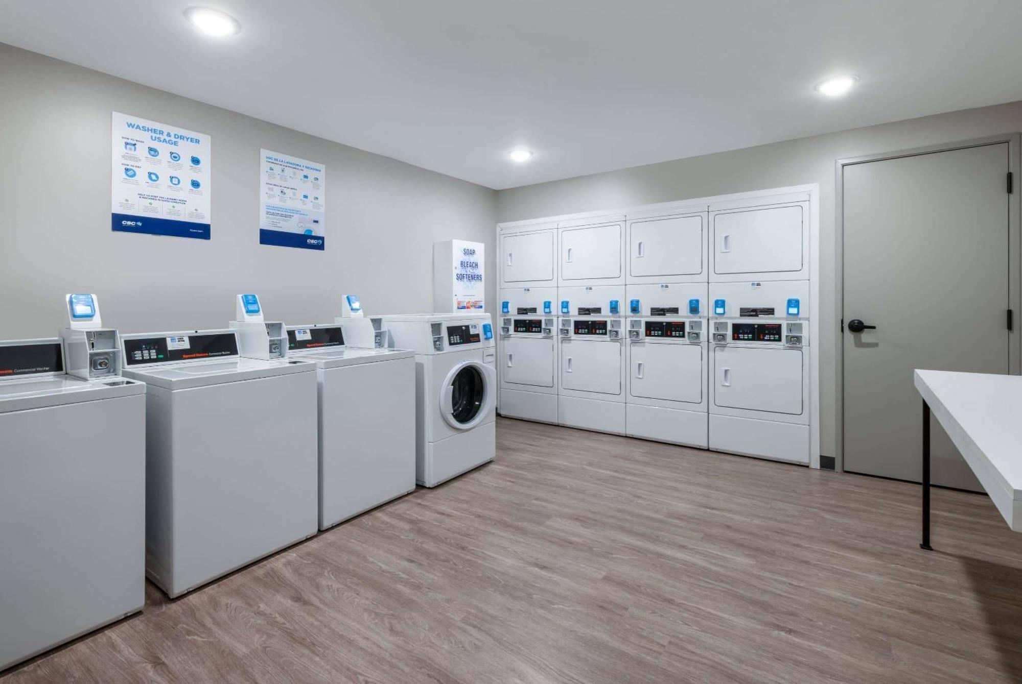 Echo Suites Extended Stay By Wyndham Richmond West Innsbrook エクステリア 写真
